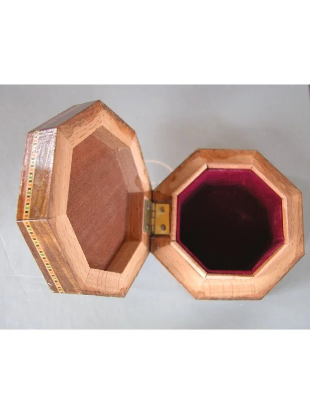 Wooden Lacquer Jewelry Box Octagonal w/ Mosaic Mother of Pearl Inlay